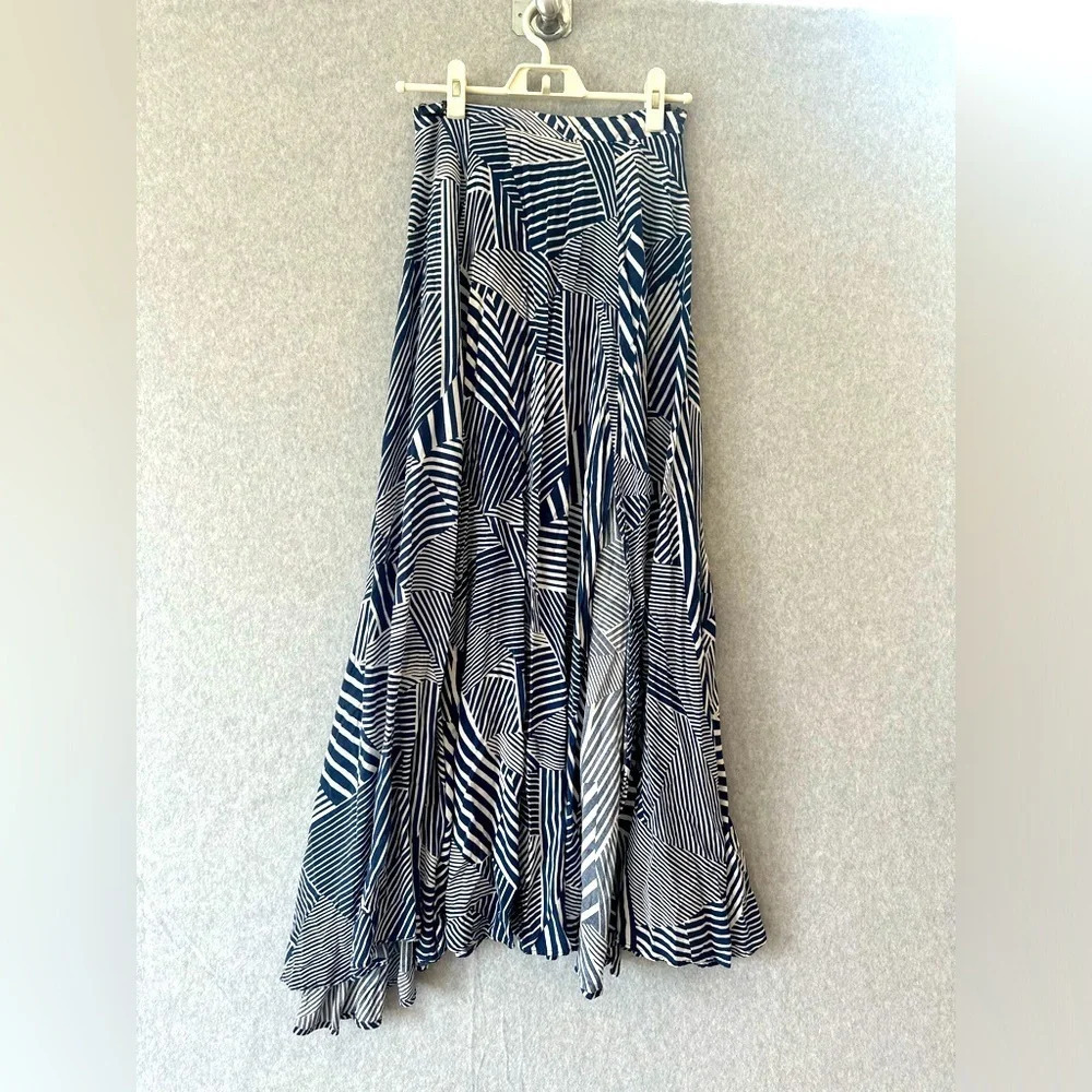Lulus Tempest Maxi Skirt Blue White Print Size Small 2779